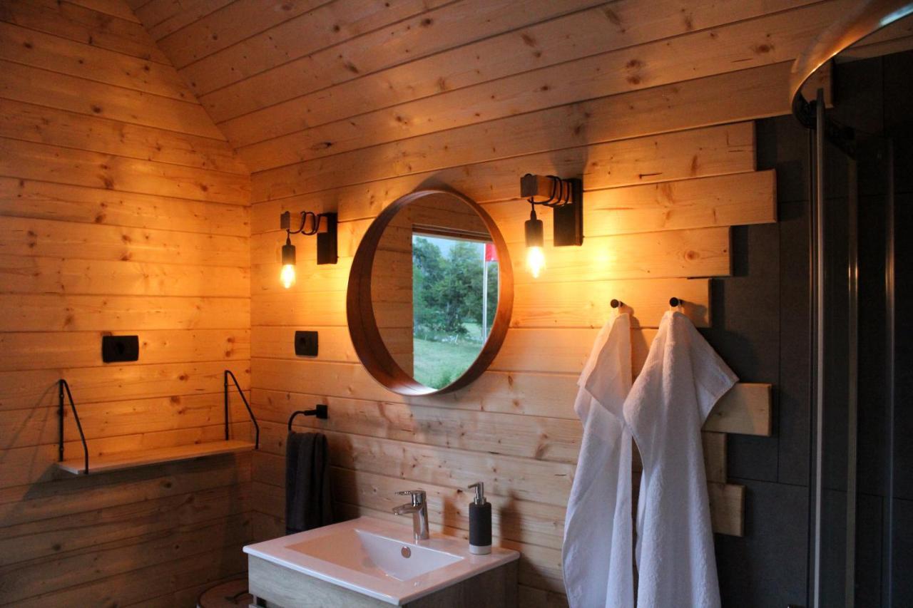 Hiska-Glamping Hotel Ajdovščina Buitenkant foto